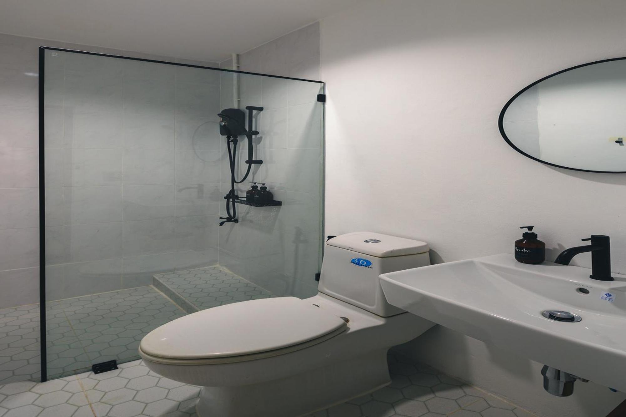 Yindee Travellers Lodge Nan Buitenkant foto